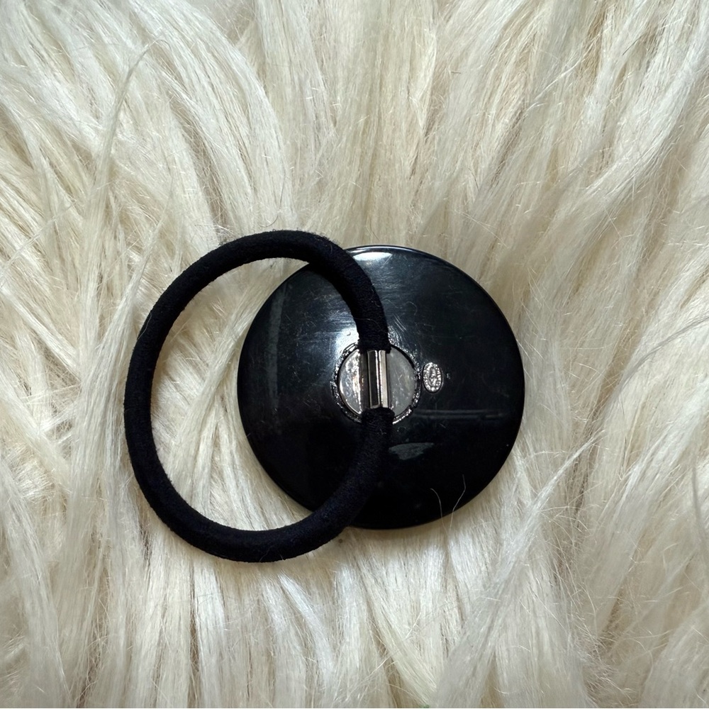 Chanel Vintage Resin Hair Tie - Picture 5 of 5